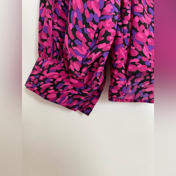 90s Vintage Magenta Flowy V-Neck Balloon Sleeve Blouse - Picture 5 of 6